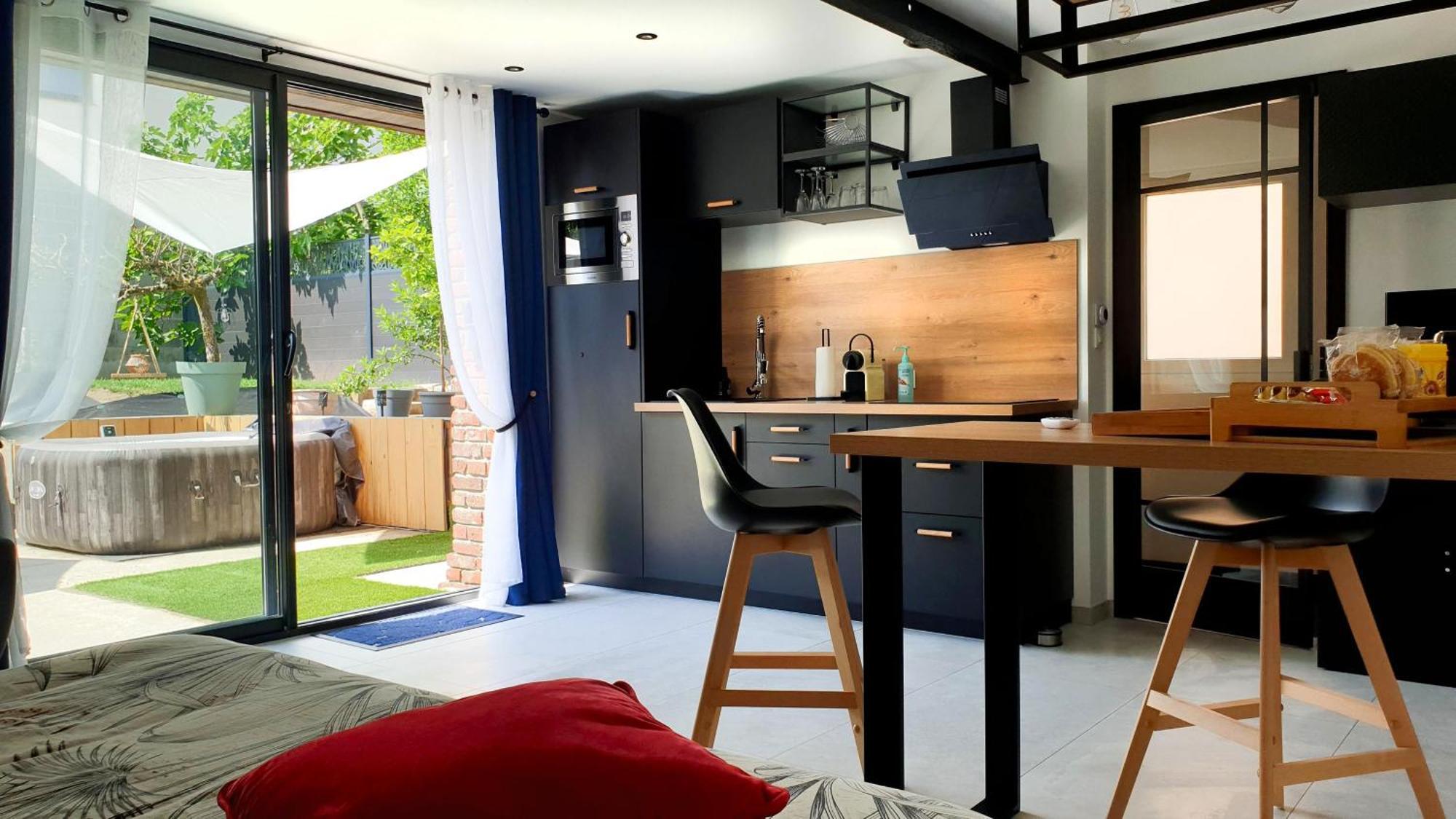 Gary Suite - Studio Cosy, Spa Et Jardin Privatif A 4 Min De Cambrai Awoingt Zewnętrze zdjęcie