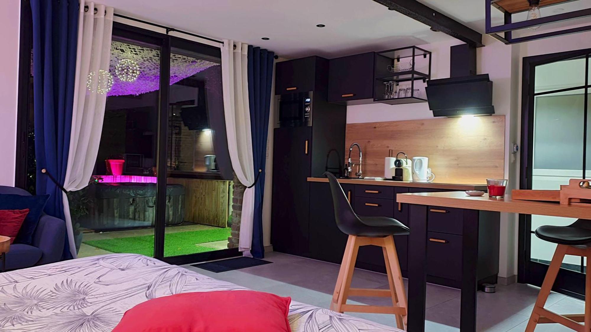 Gary Suite - Studio Cosy, Spa Et Jardin Privatif A 4 Min De Cambrai Awoingt Zewnętrze zdjęcie